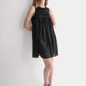 Mini-Kleid aus Seiden-Georgette mit gedrehten Falten und schwingender Silhouette