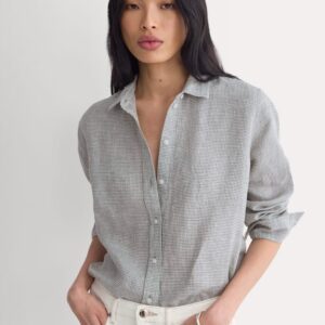 Leinenhemd mit entspannter Passform und natürlicher Textur