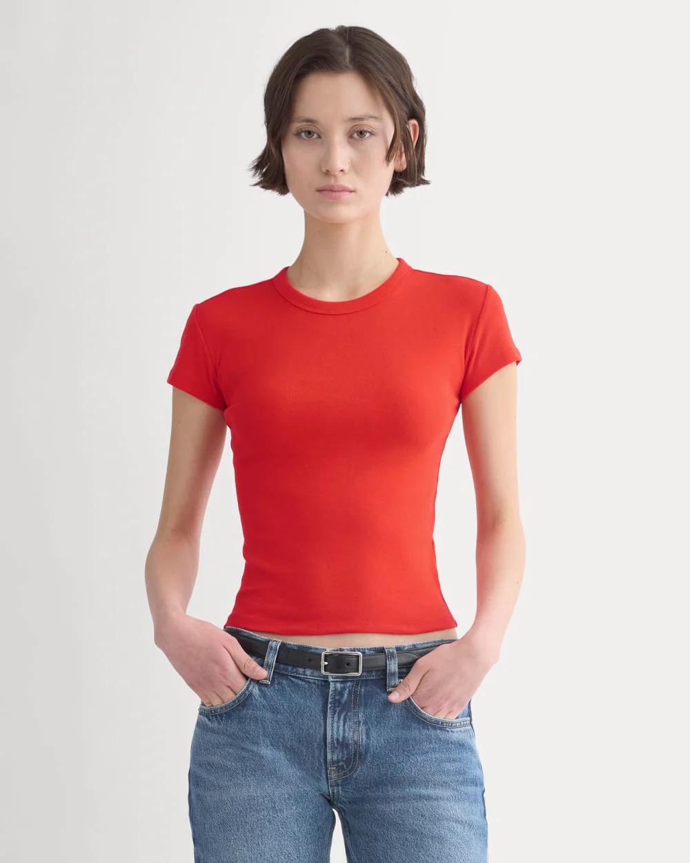 T-Shirt aus Bio-Baumwolle mit Rippstruktur und figurbetonter Passform